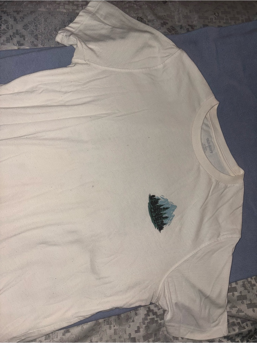 Old Navy White Tee with Mountain Graphic